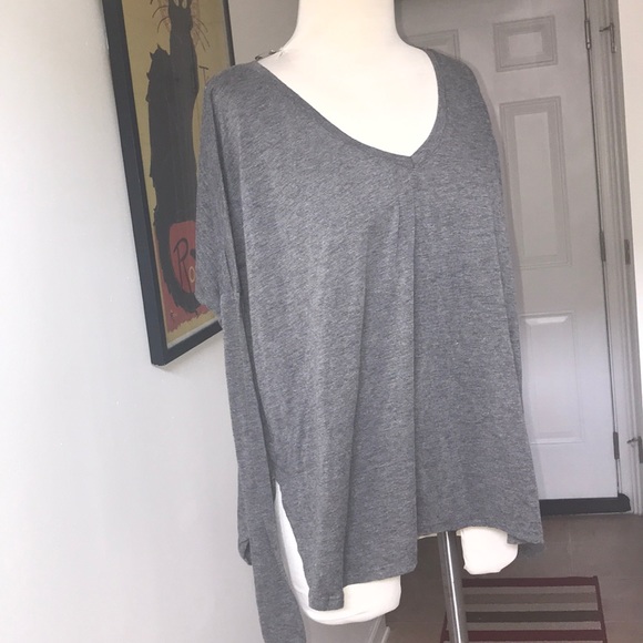 BrandyMelville Gray Top 😘😘 - Picture 6 of 6